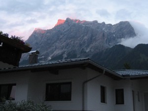 Alpenglühen an der Zugspitze