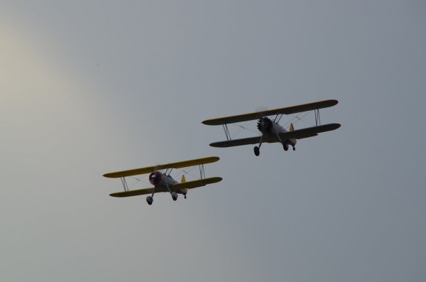 Tollkühne Kisten beim Stearman Fly Inn auf der Bienenfarm